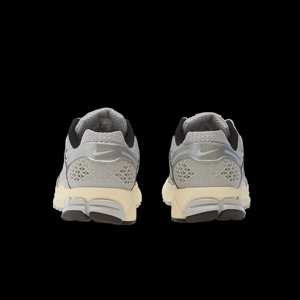 Nike Zoom Vomero 5 Oatmeal