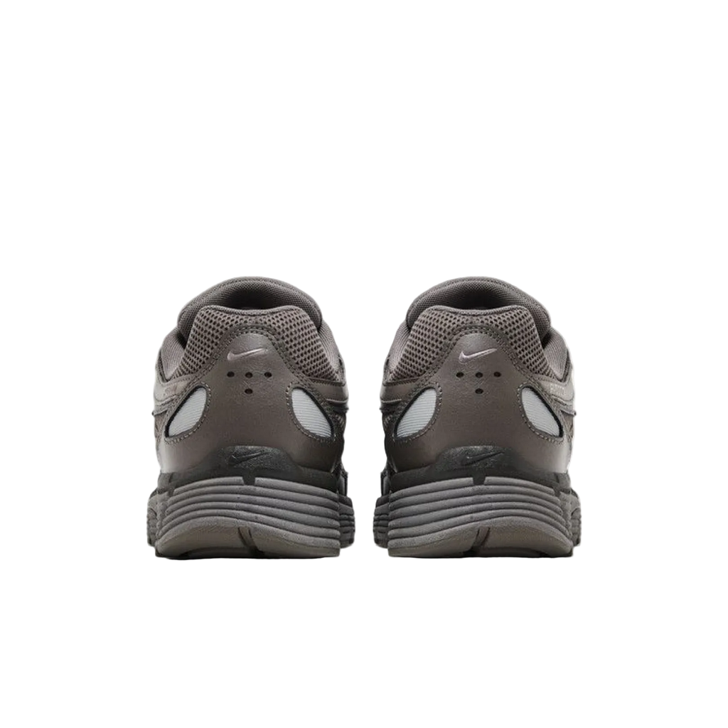 Nike P-6000 'Cave Stone metalická strieborná'